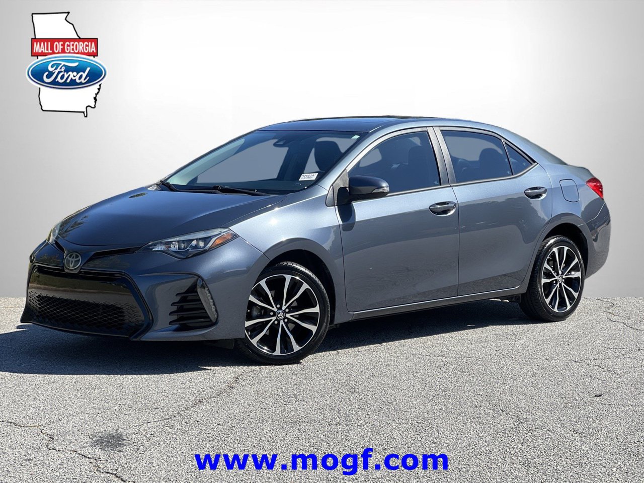 Used 2018 Toyota Corolla SE Sedan