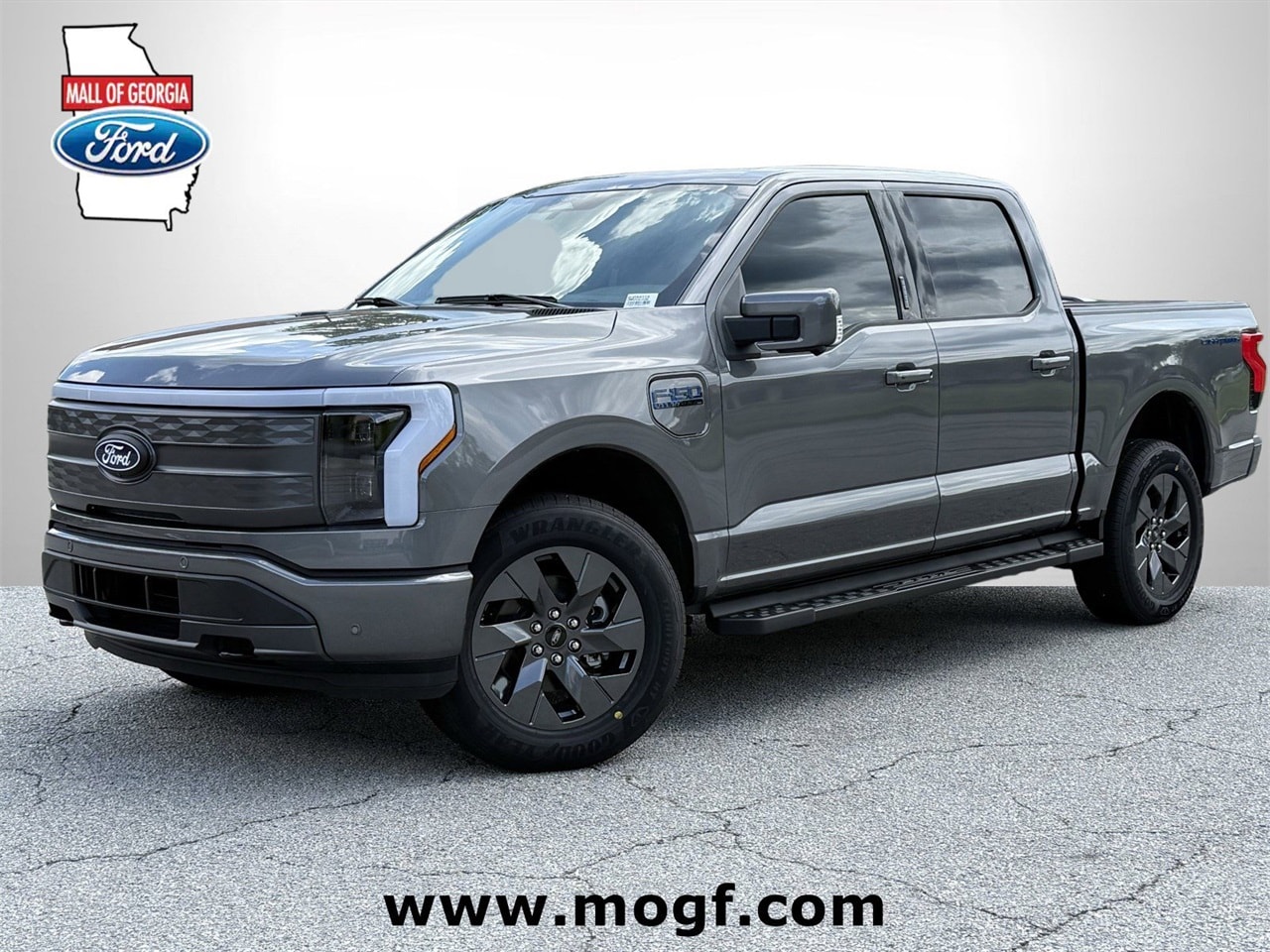 2025 Ford F-150 Lightning Lariat's photo