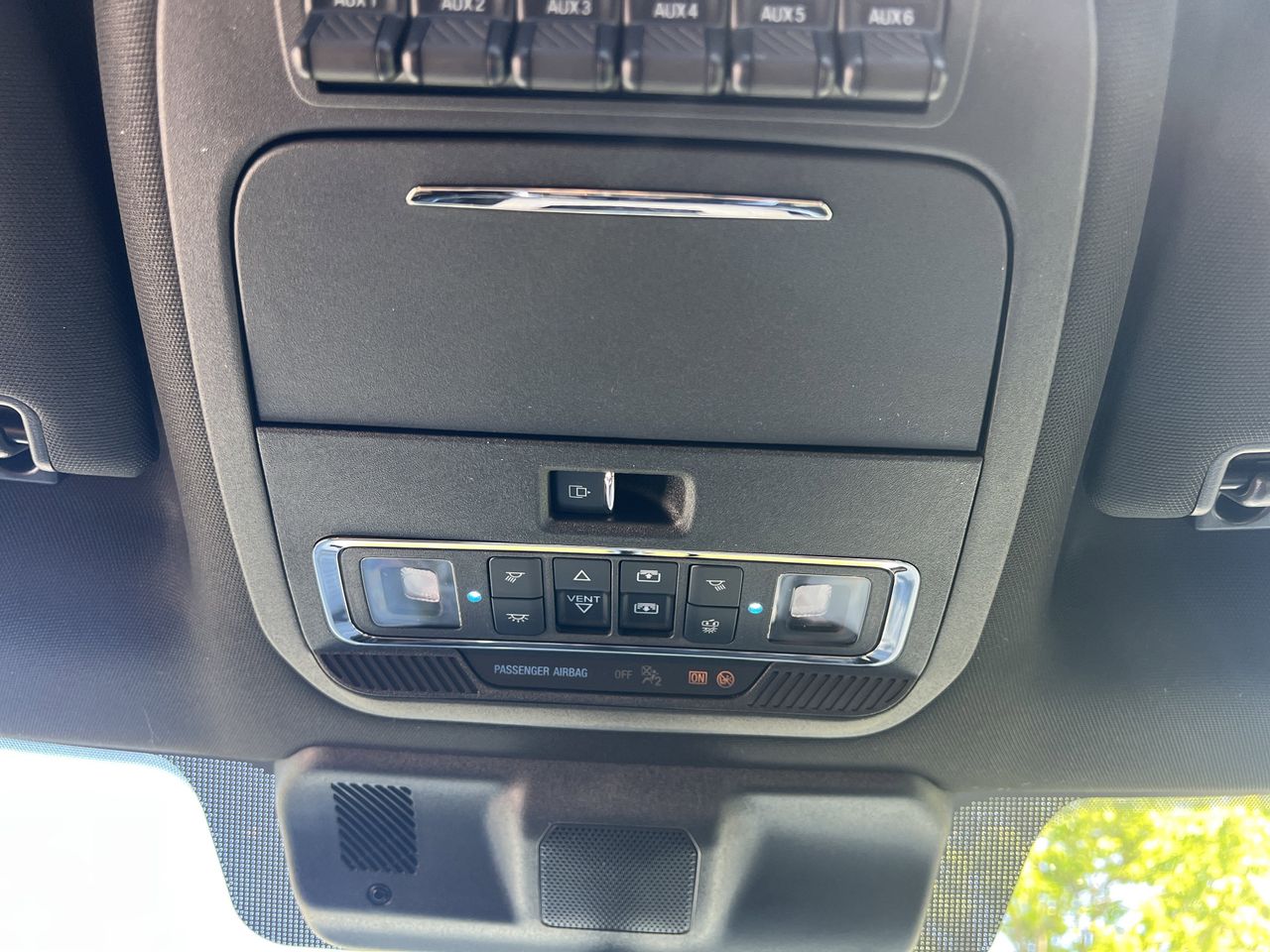 2025 Ford F-350 Super Duty Platinum - Photo 15