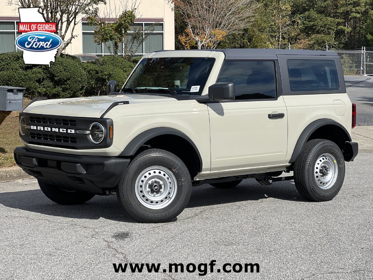 2026 Ford Bronco Base SUV