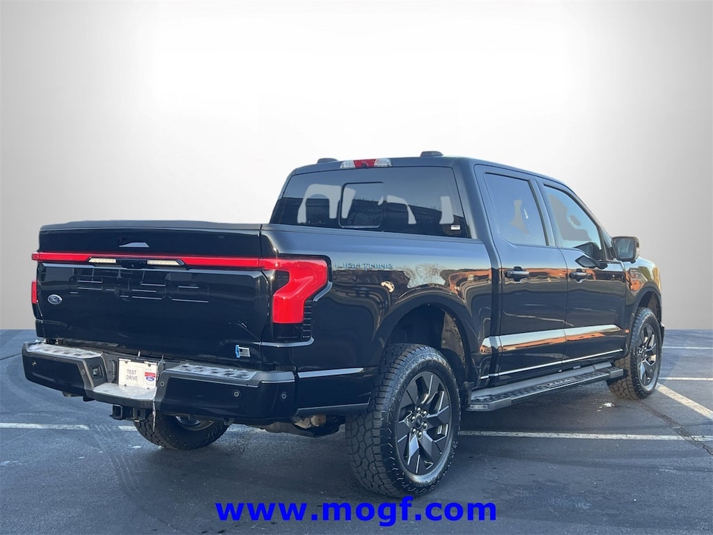 Certified 2022 Ford F-150 Lightning Lariat Truck