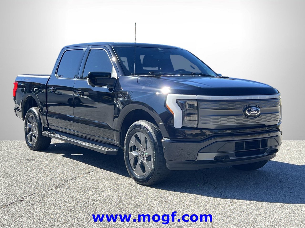 Certified 2023 Ford F-150 Lightning Lariat Truck