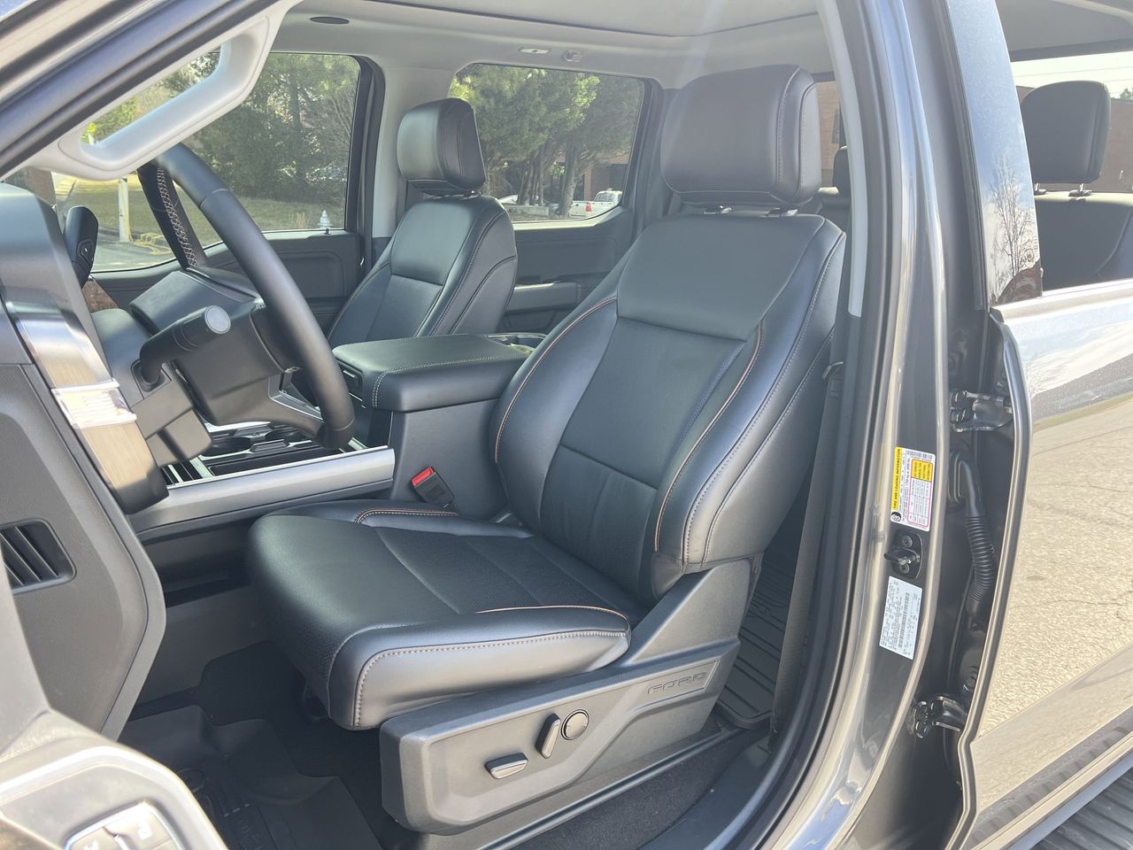 2025 Ford F-350 Super Duty Lariat - Photo 21