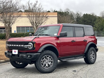 2025 Ford Bronco Badlands SUV