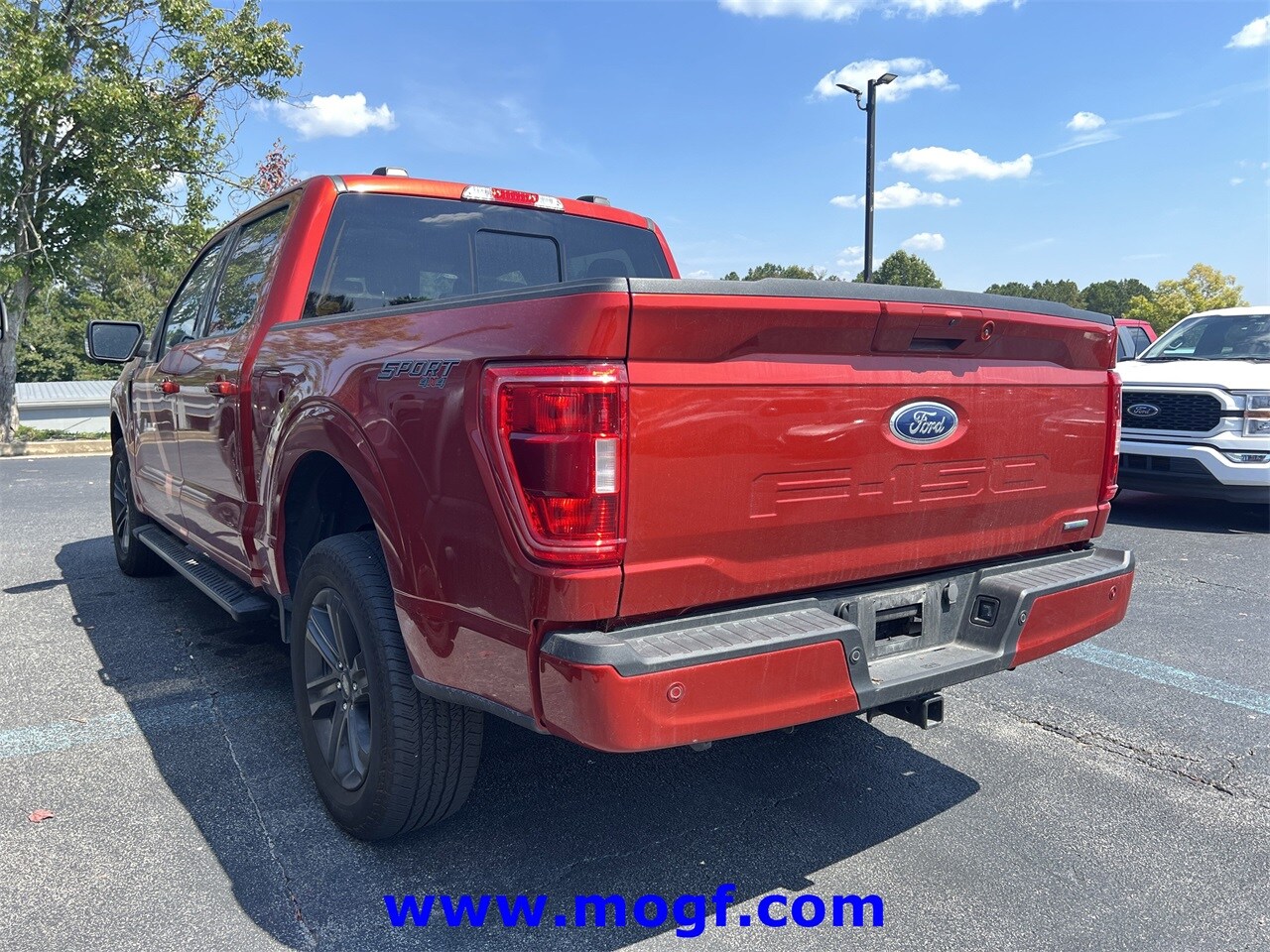 2023 Ford F-150 XLT photo 2