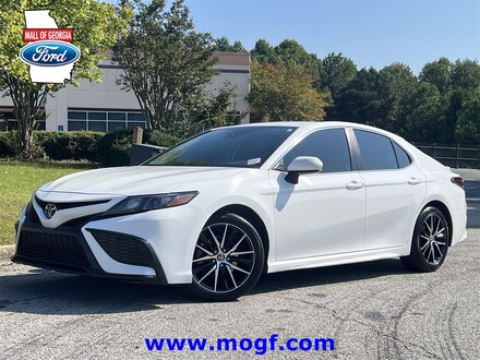 2021 Toyota Camry SE Sedan