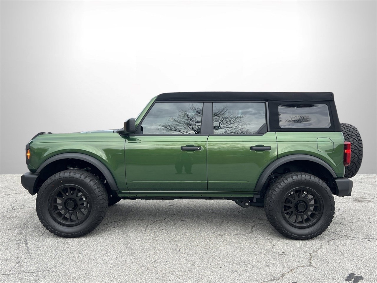 2025 Ford Bronco 4-Door Base - Photo 20