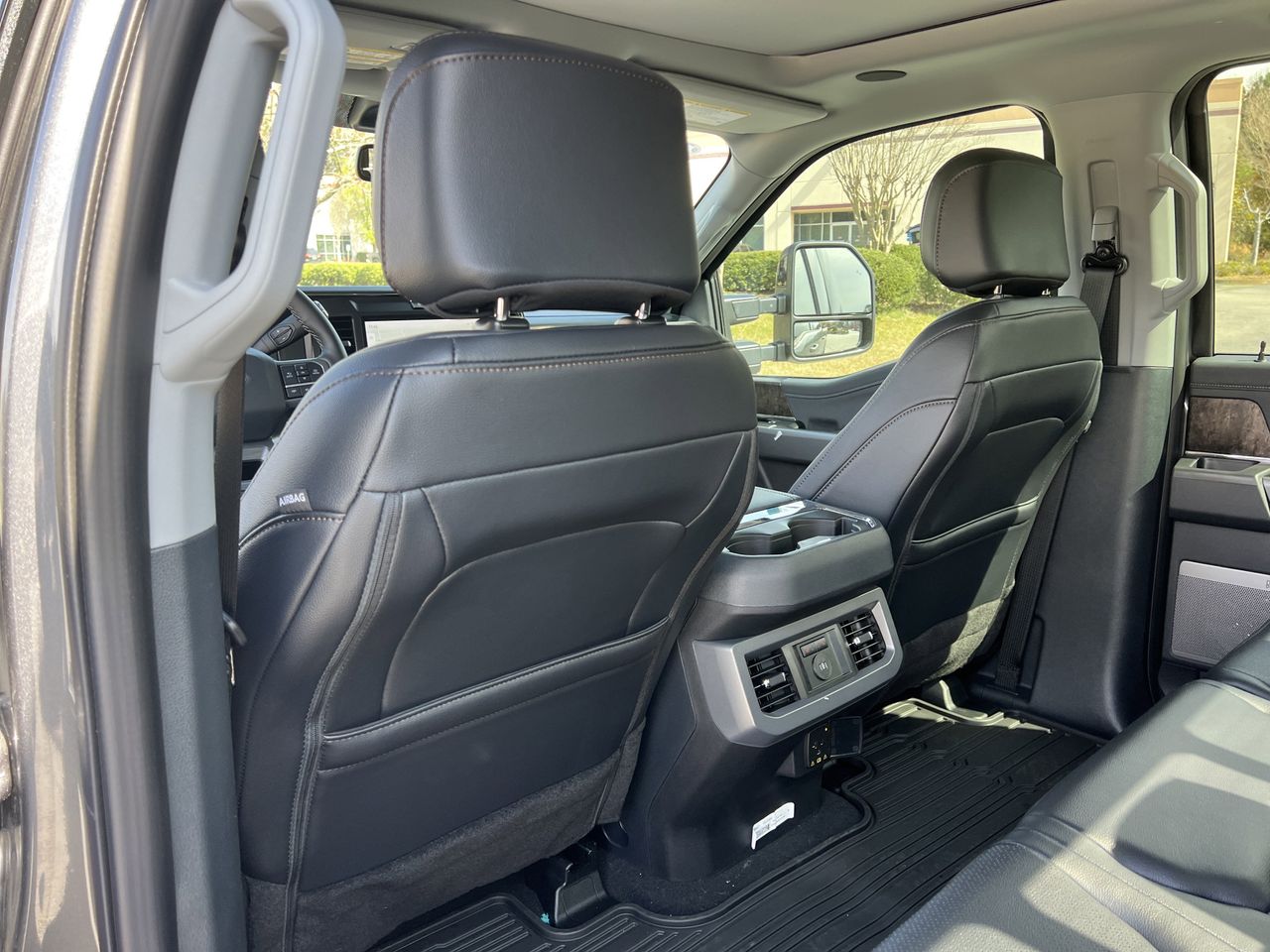 2025 Ford F-350 Super Duty Lariat - Photo 24