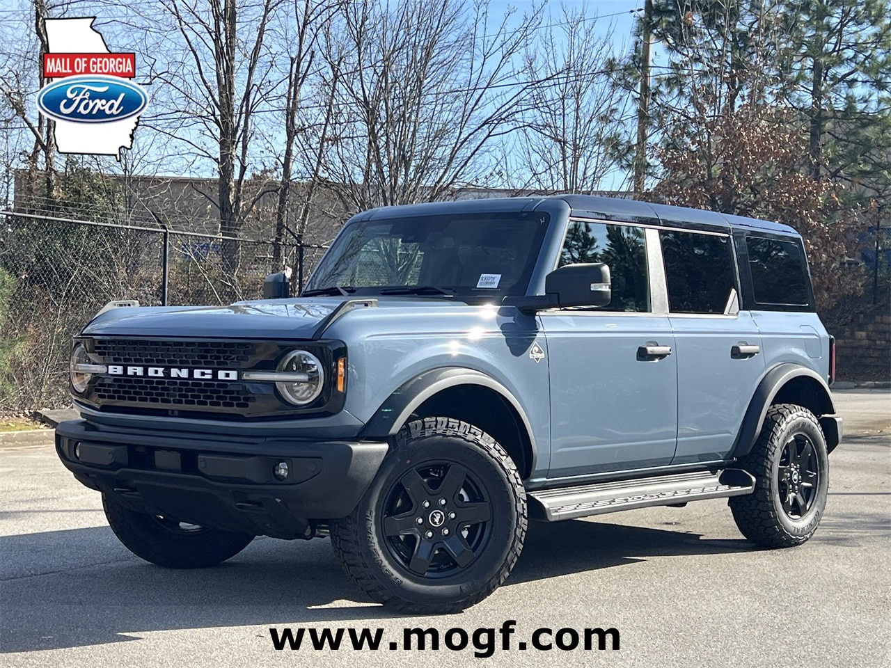 2025 Ford Bronco 4-Door Outer Banks's photo