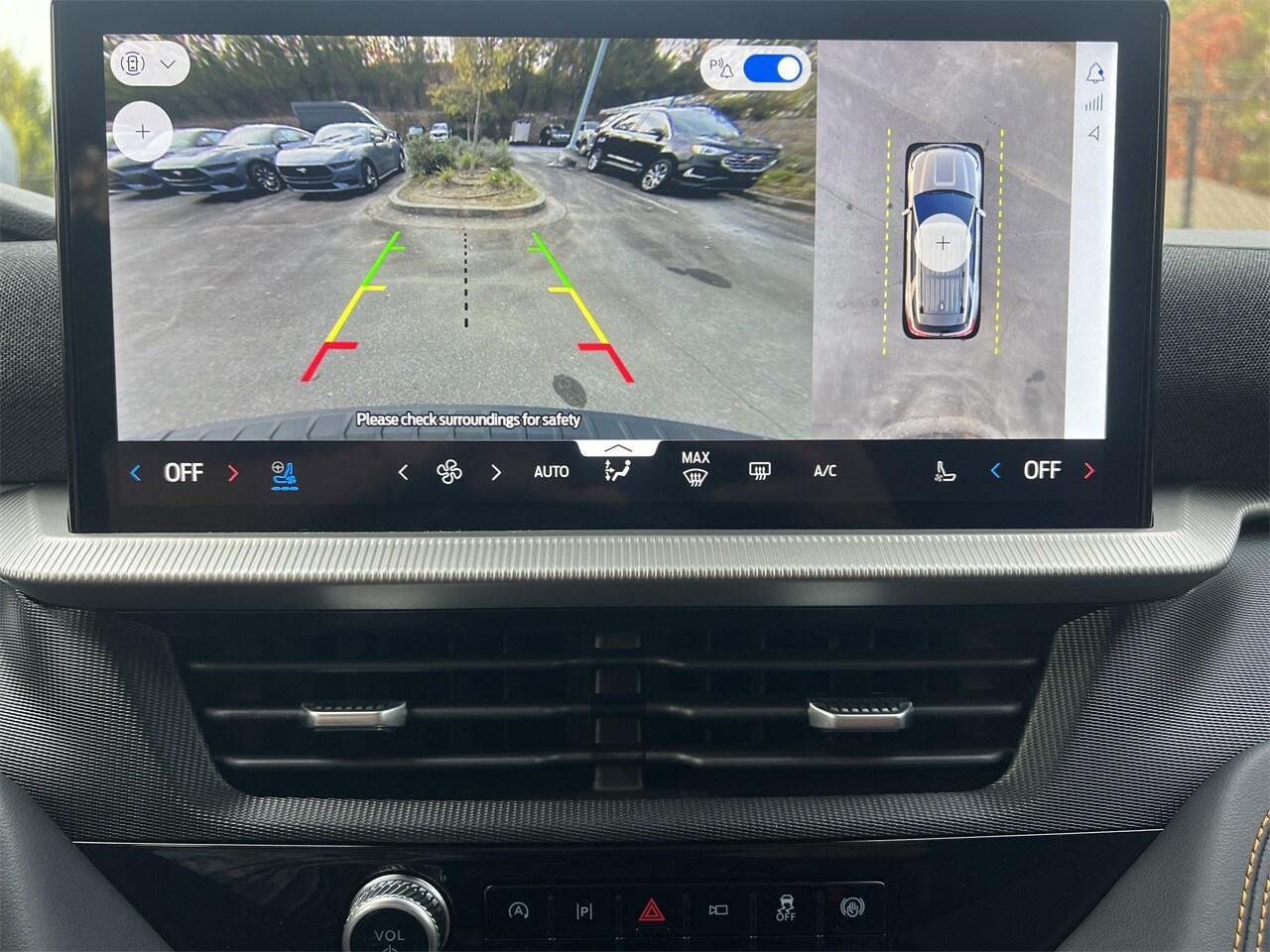 2026 Ford Explorer photo 3