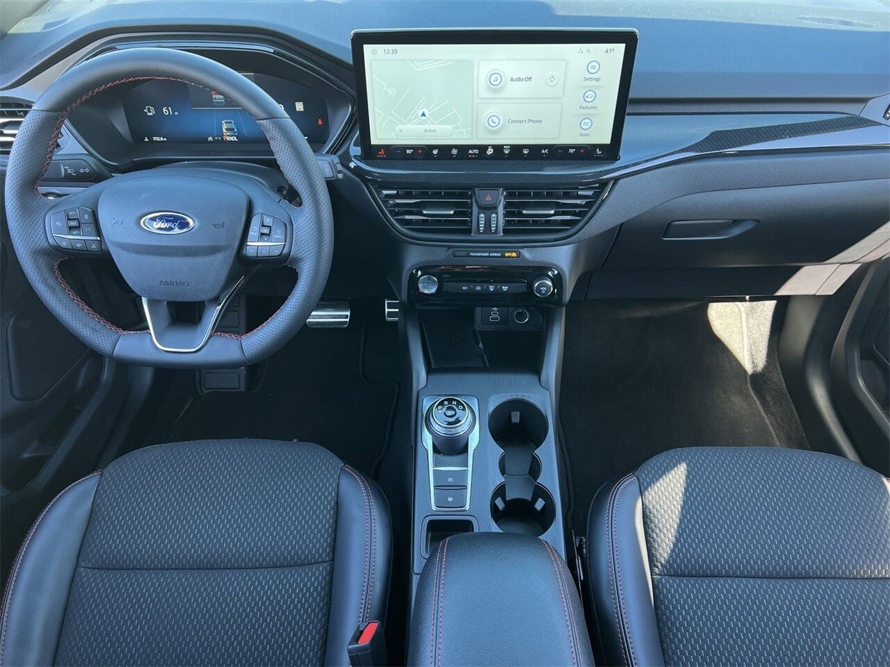2024 Ford Escape ST-Line Select photo 2