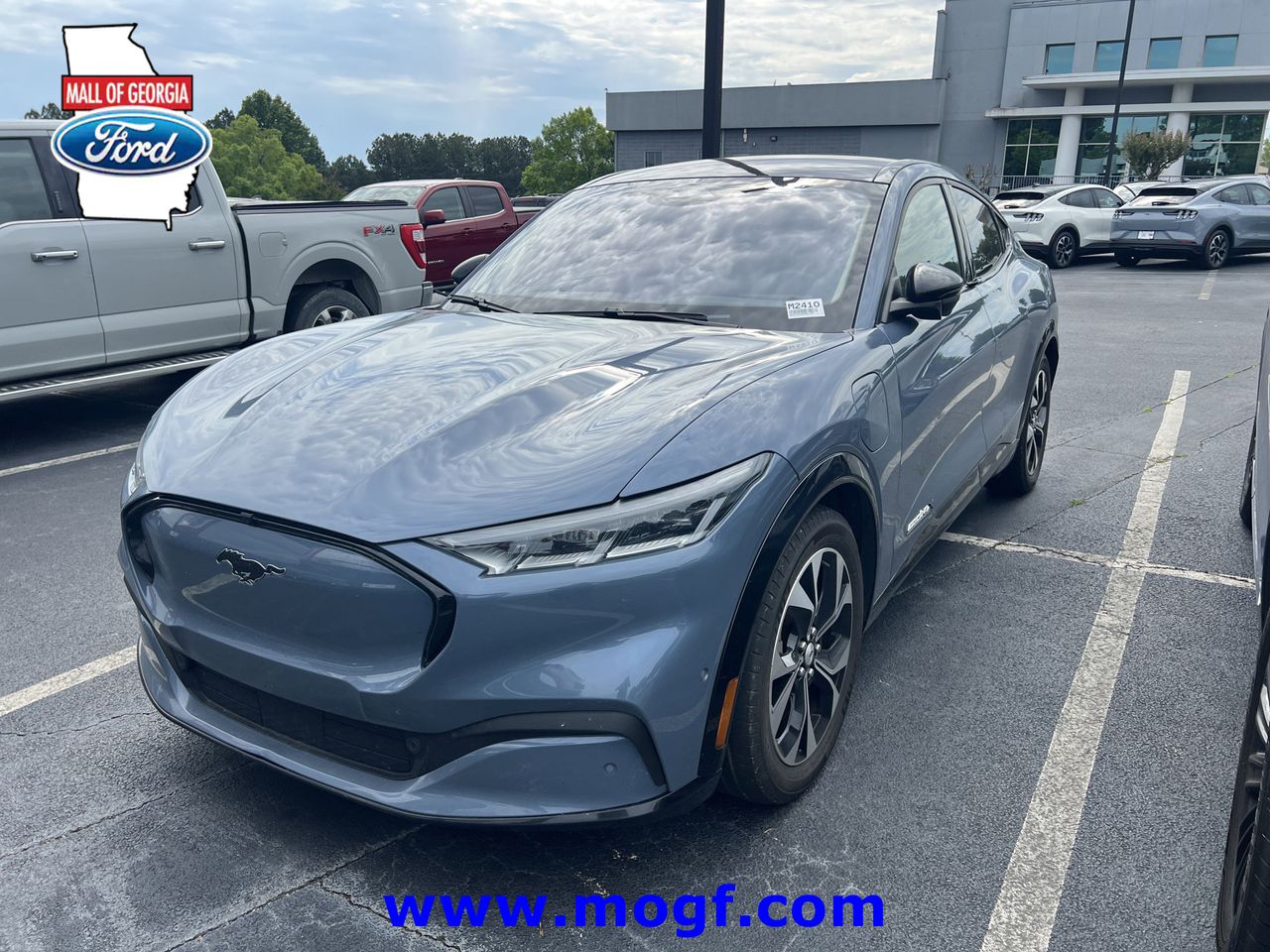 2023 Ford Mustang-Mach-e Premium's photo