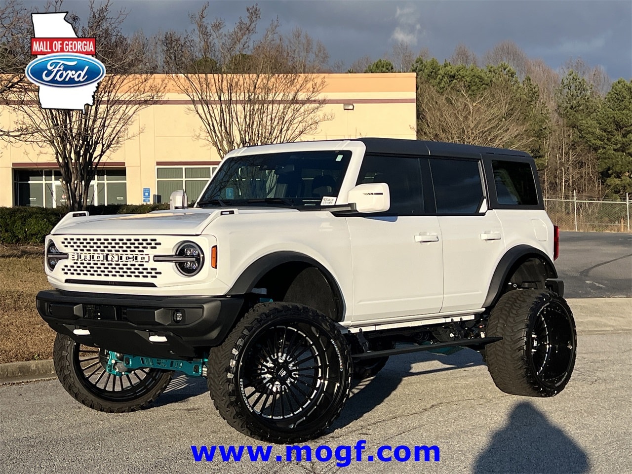 2024 Ford Bronco 4-Door Big Bend's photo