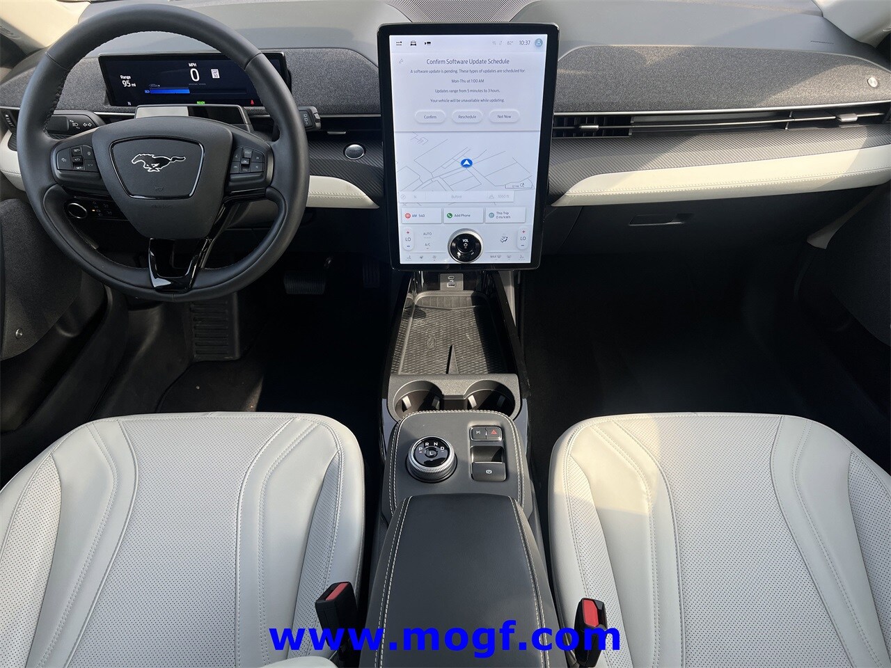 2024 Ford Mustang Mach-E Premium photo 2