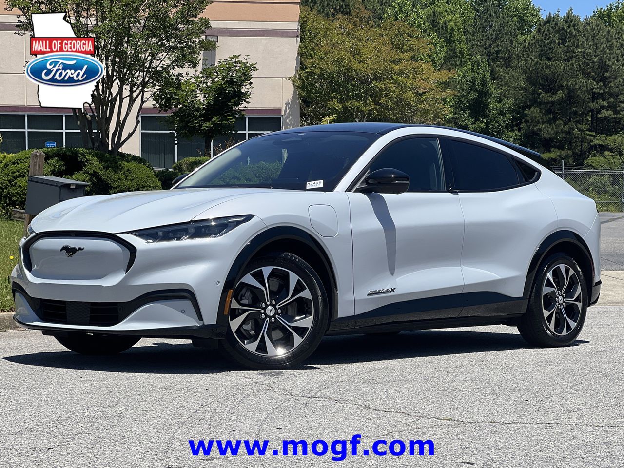 2023 Ford Mustang-Mach-e Premium's photo