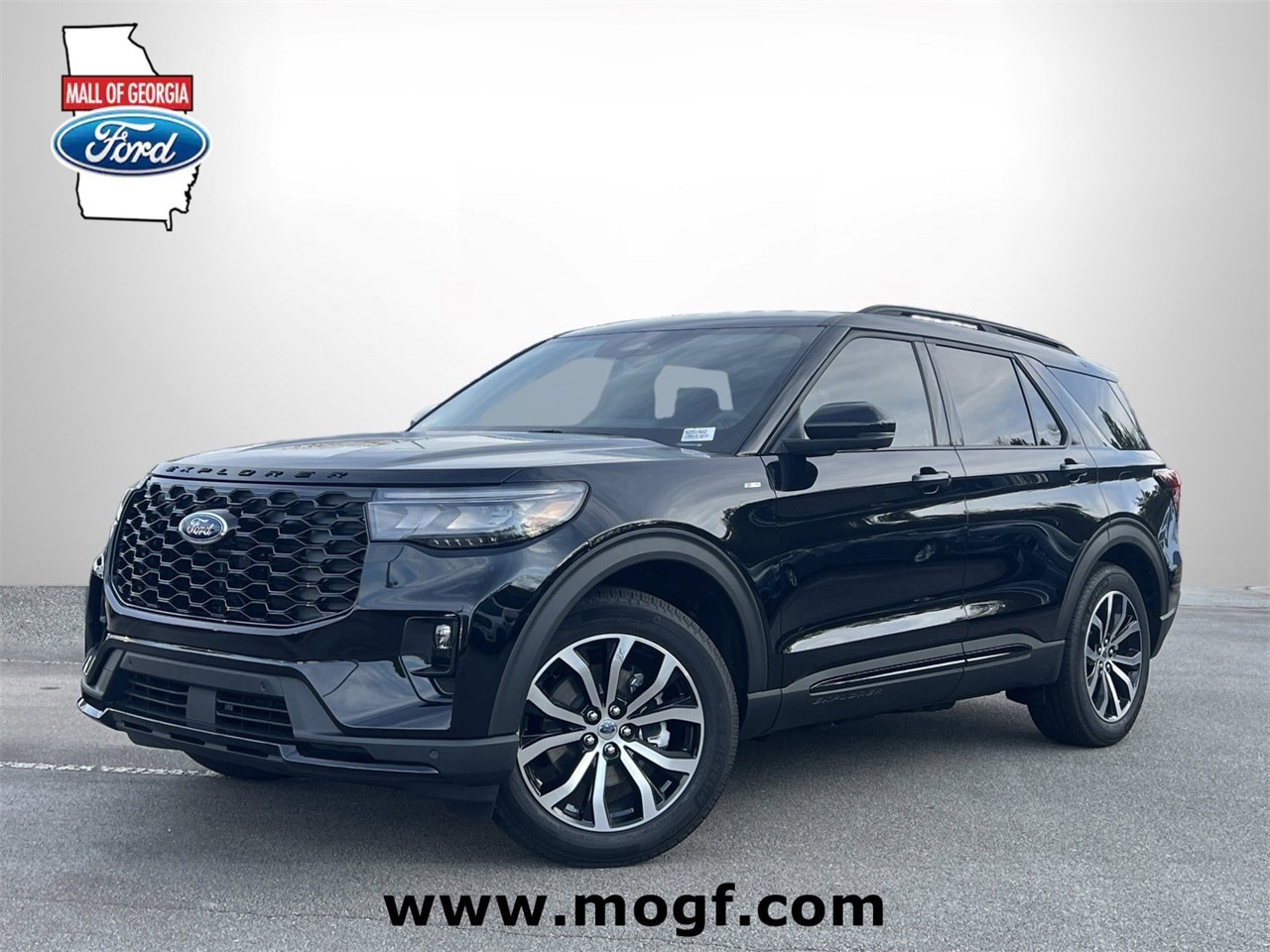 2025 Ford Explorer ST-LINE's photo