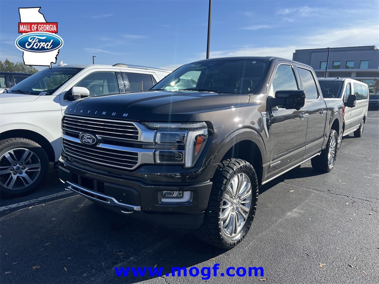 2024 Ford F-150 Platinum's photo