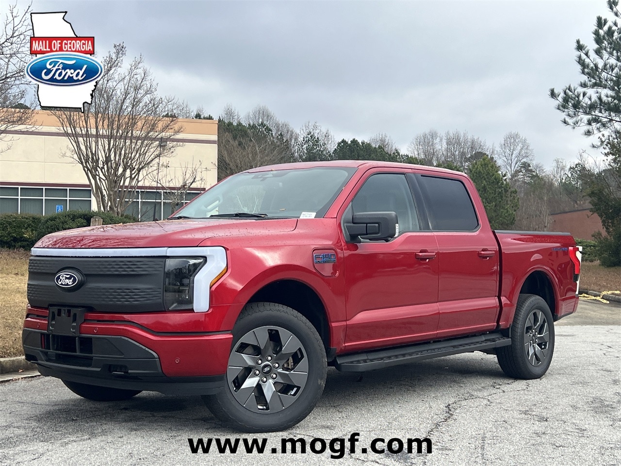 2025 Ford F-150 Lightning Flash's photo