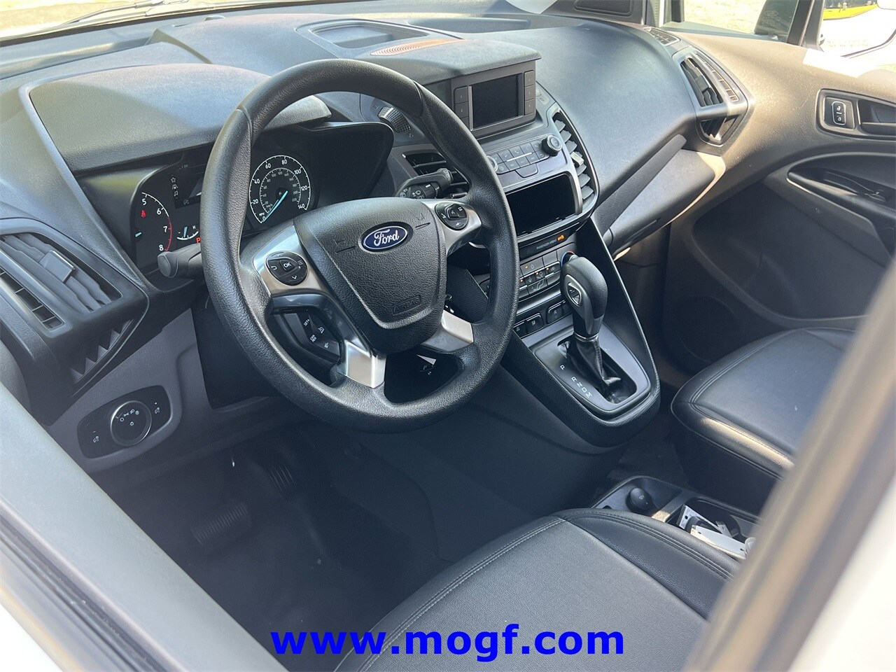 2023 Ford Transit Connect XL Cargo photo 2