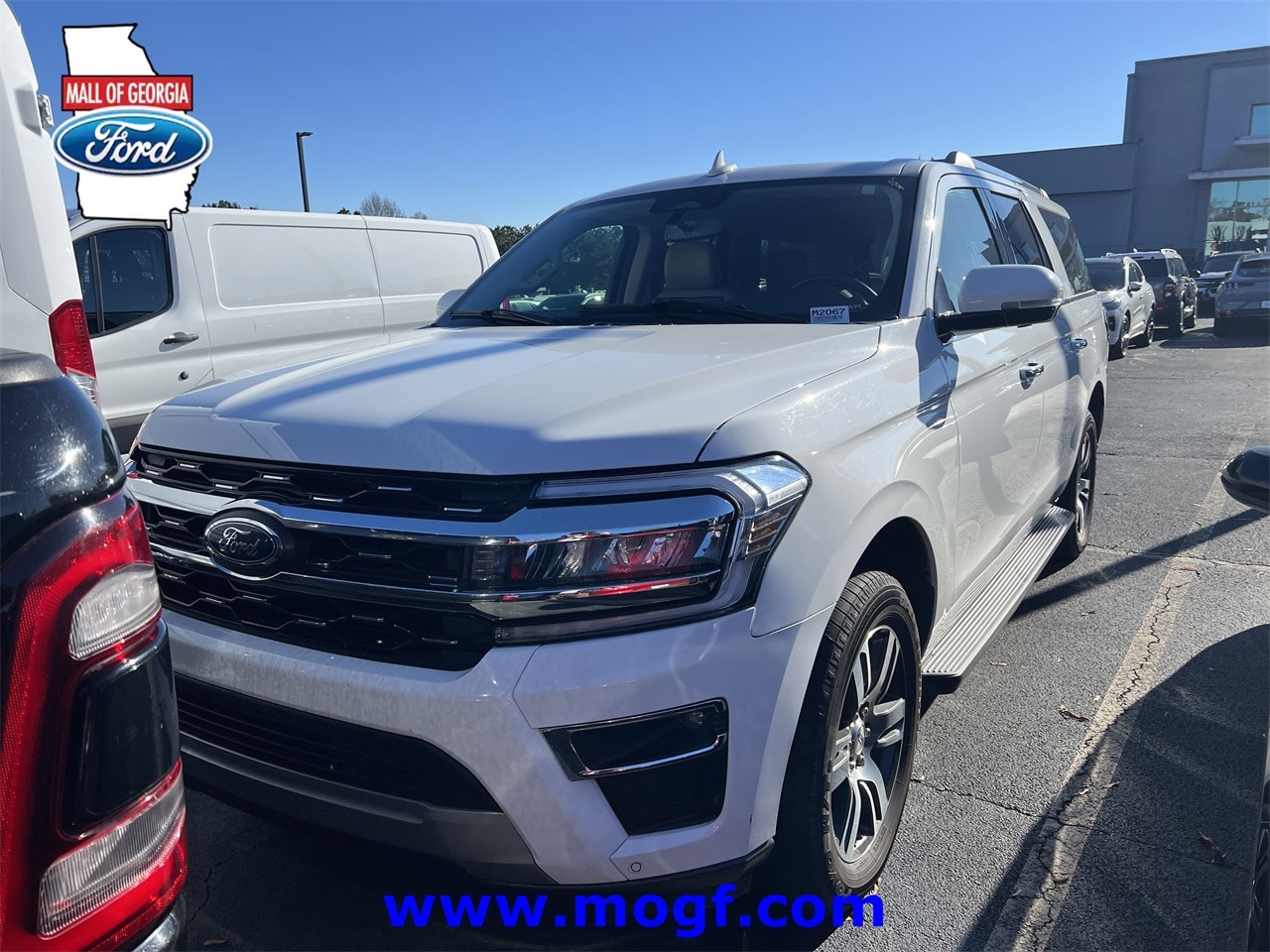 2024 Ford Expedition Limited's photo