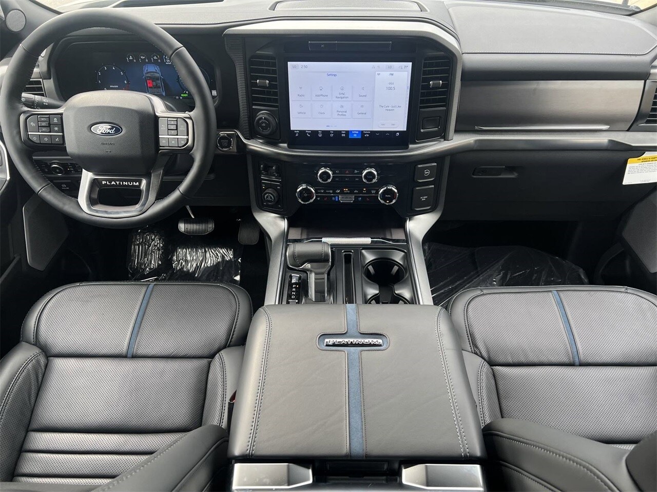 2025 Ford F-150 Platinum photo 2