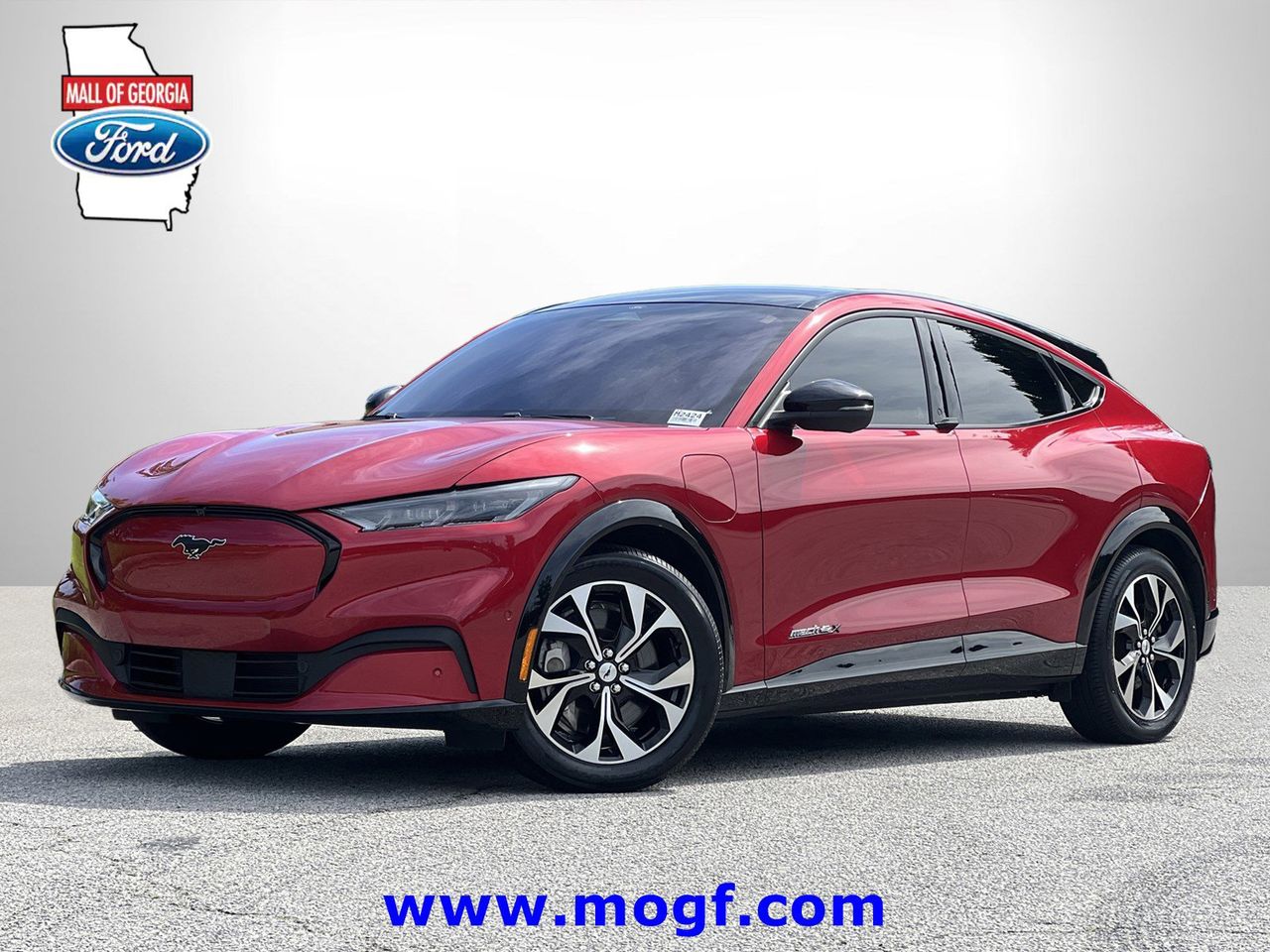 2023 Ford Mustang-Mach-e Premium's photo