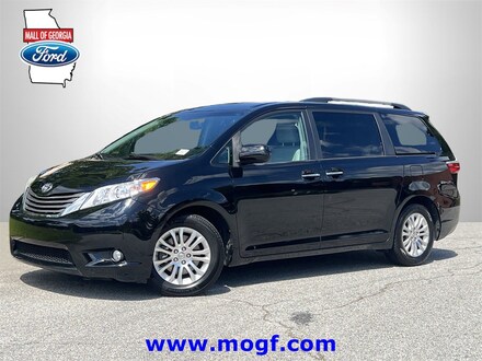 2017 Toyota Sienna XLE Premium Minivan/Van