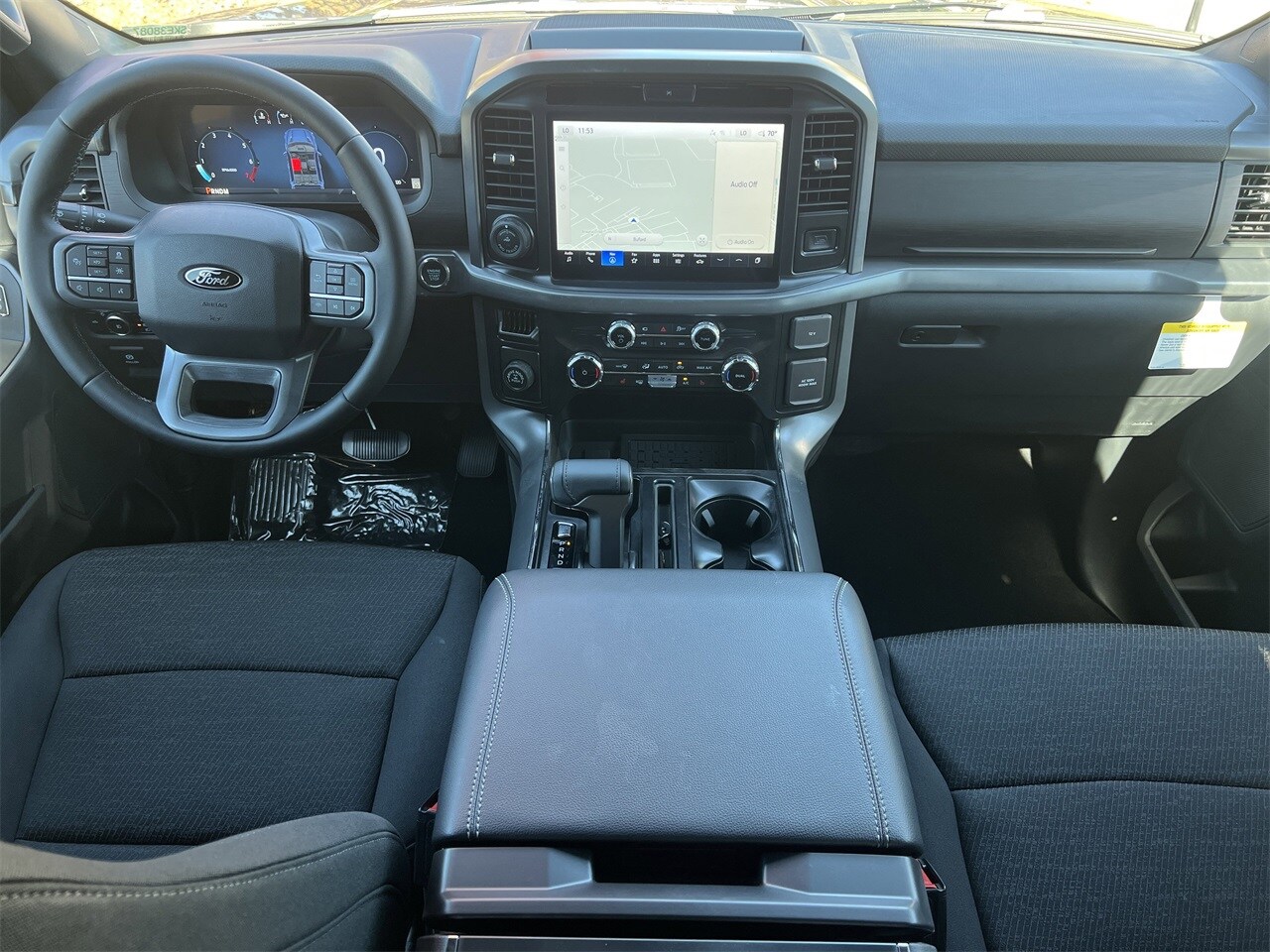 2025 Ford F-150 XLT photo 2