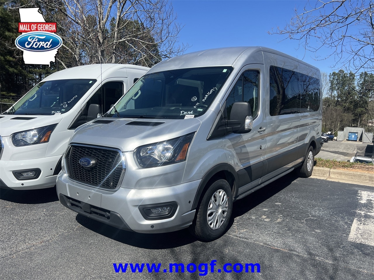 2024 Ford Transit Passenger 350 XLT Medium Roof LB RWD