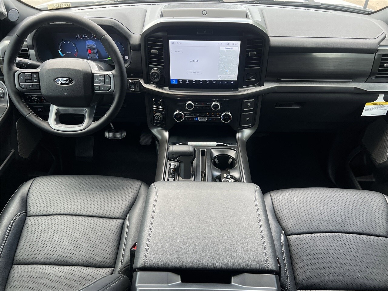 2025 Ford F-150 Lariat photo 2