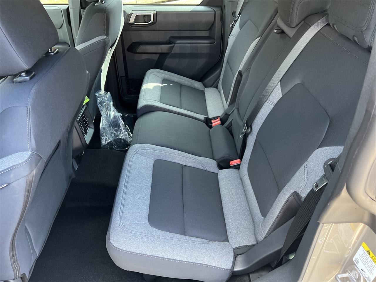 2025 Ford Bronco 4-Door Base - Photo 18