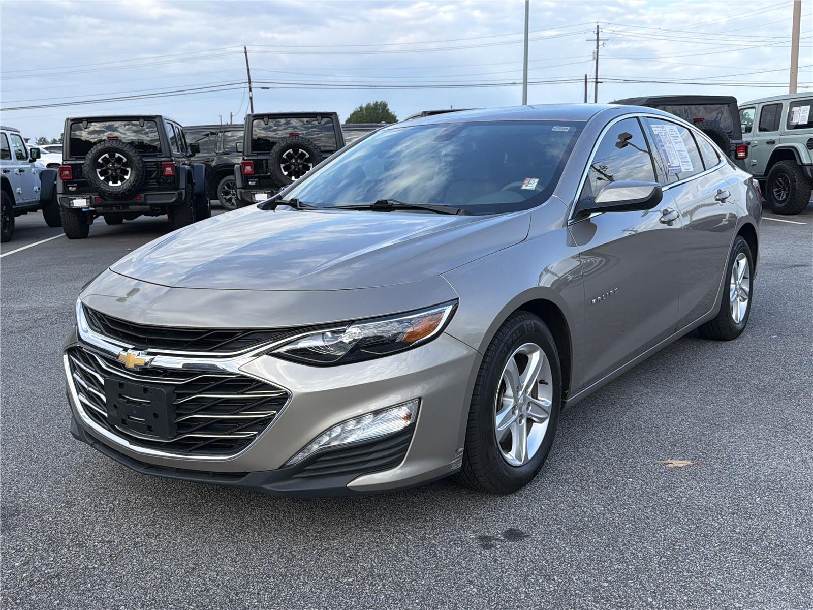 Used 2022 Chevrolet Malibu 1LT with VIN 1G1ZD5ST5NF143586 for sale in Buford, GA