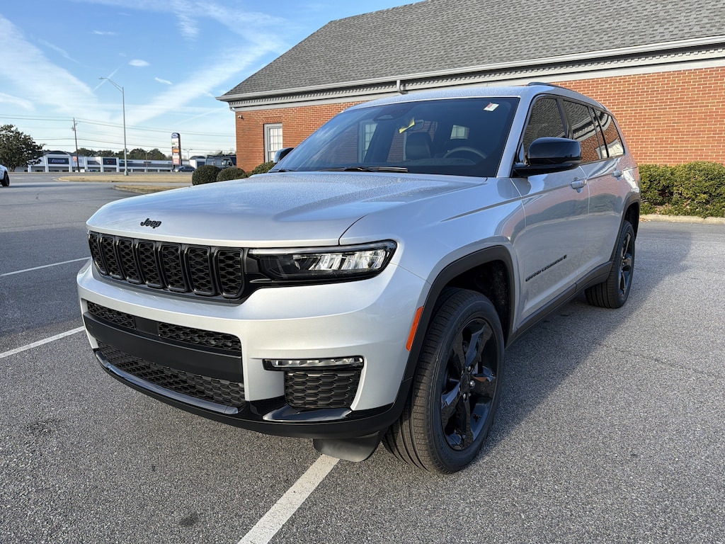 New 2025 Jeep Grand Cherokee L LIMITED 4X4 Sport Utility