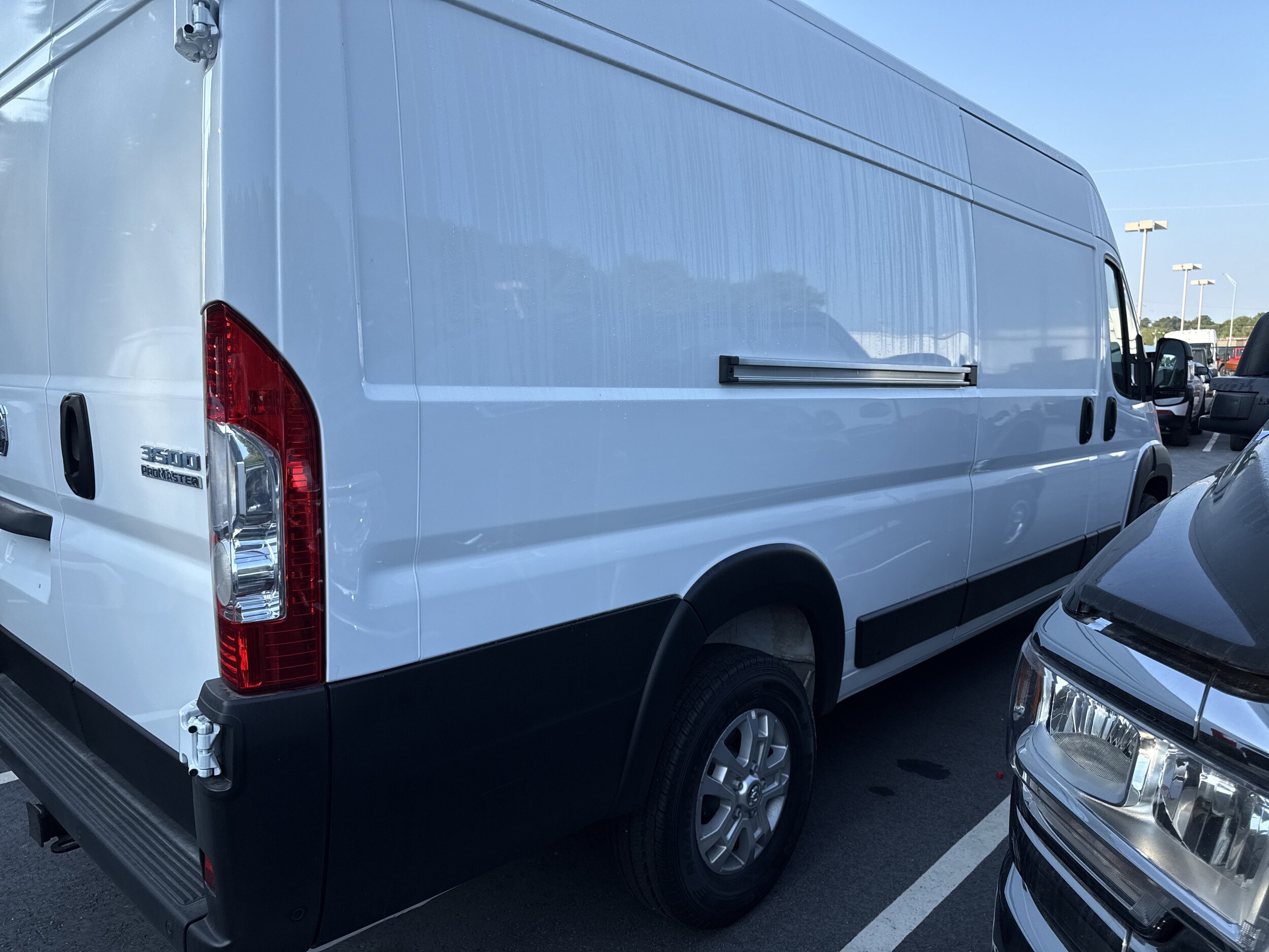 2025 Ram ProMaster 3500 Cargo Van photo 3