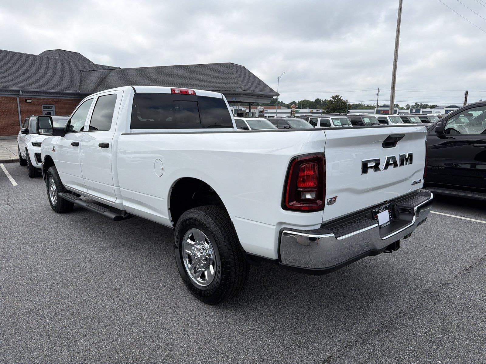 2026 RAM 2500 Tradesman - Photo 8