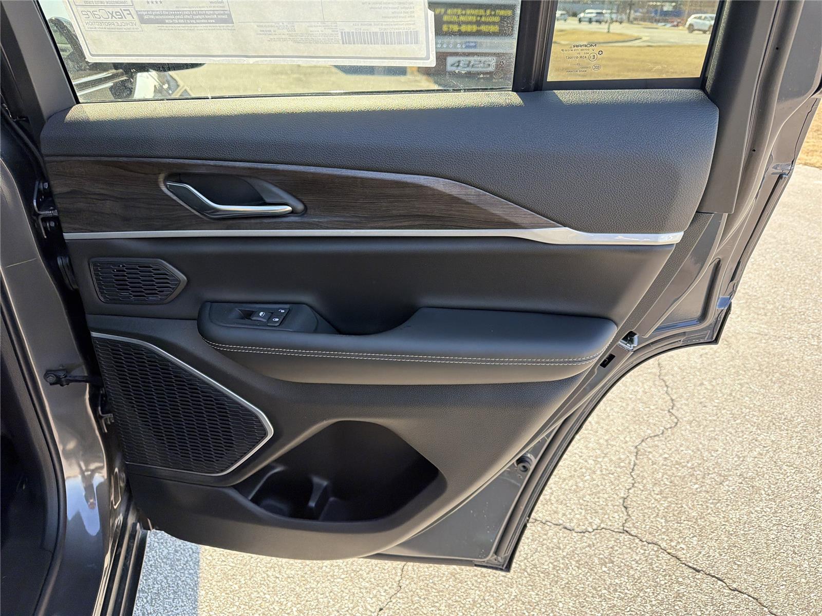 2026 Jeep Grand Cherokee Limited - Photo 16