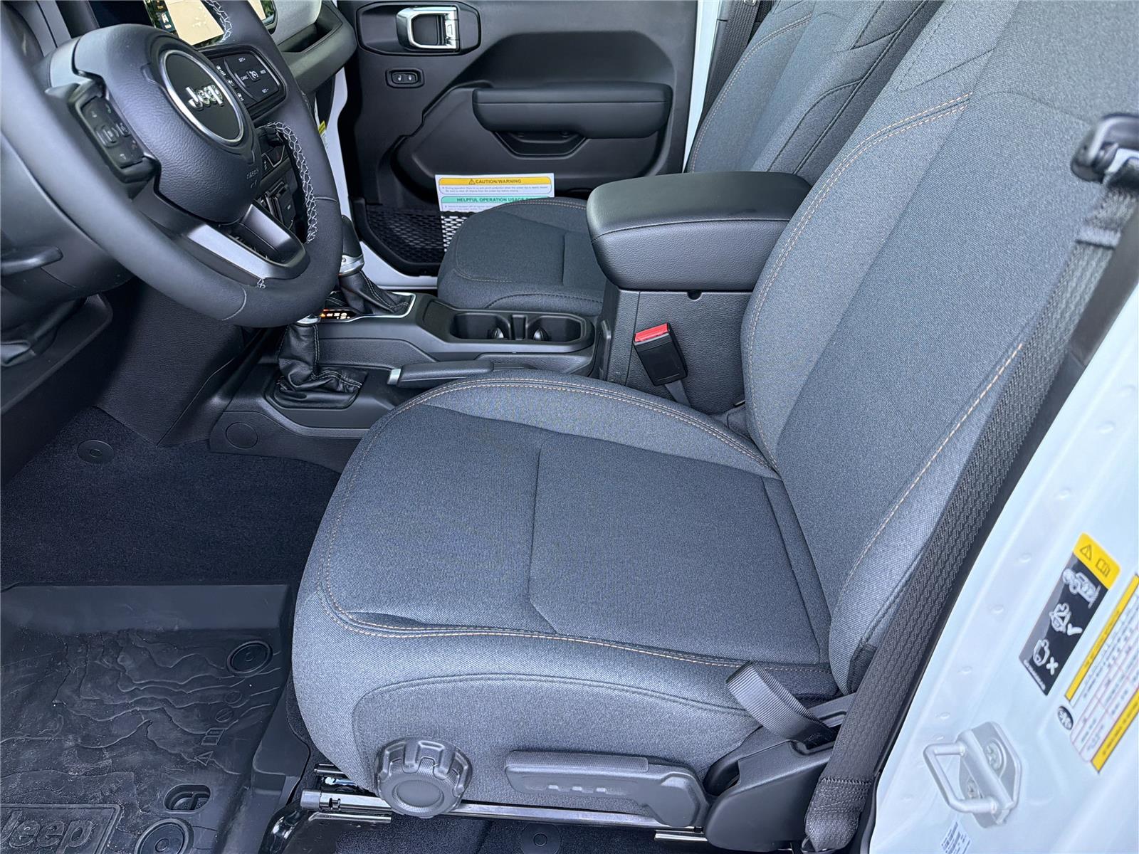 2026 Jeep Wrangler 4-Door Willys - Photo 8