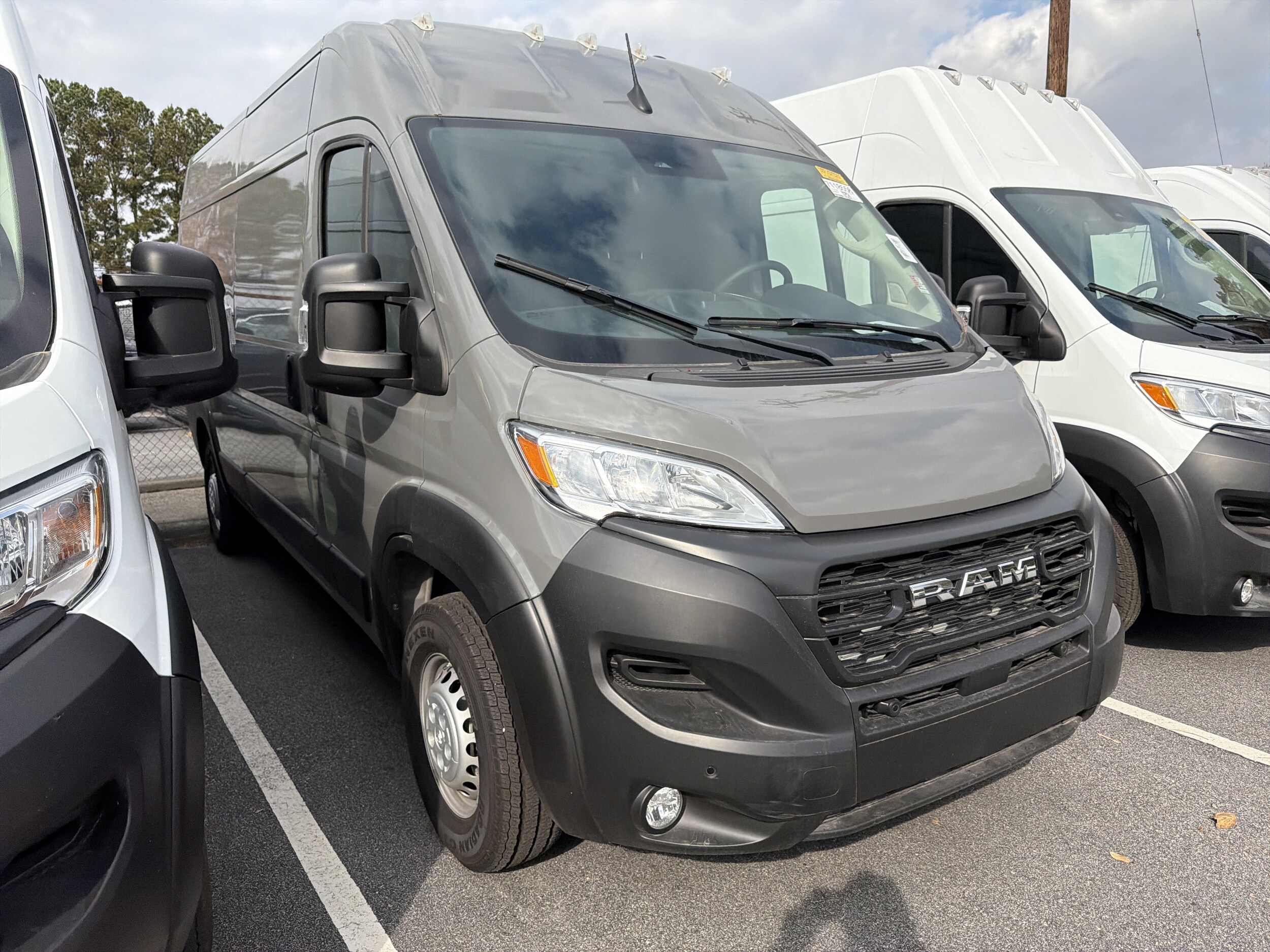 2025 Ram ProMaster 2500 photo 3