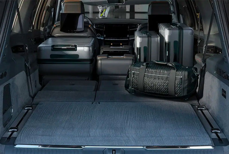 2023 Jeep Grand-Wagoneer design