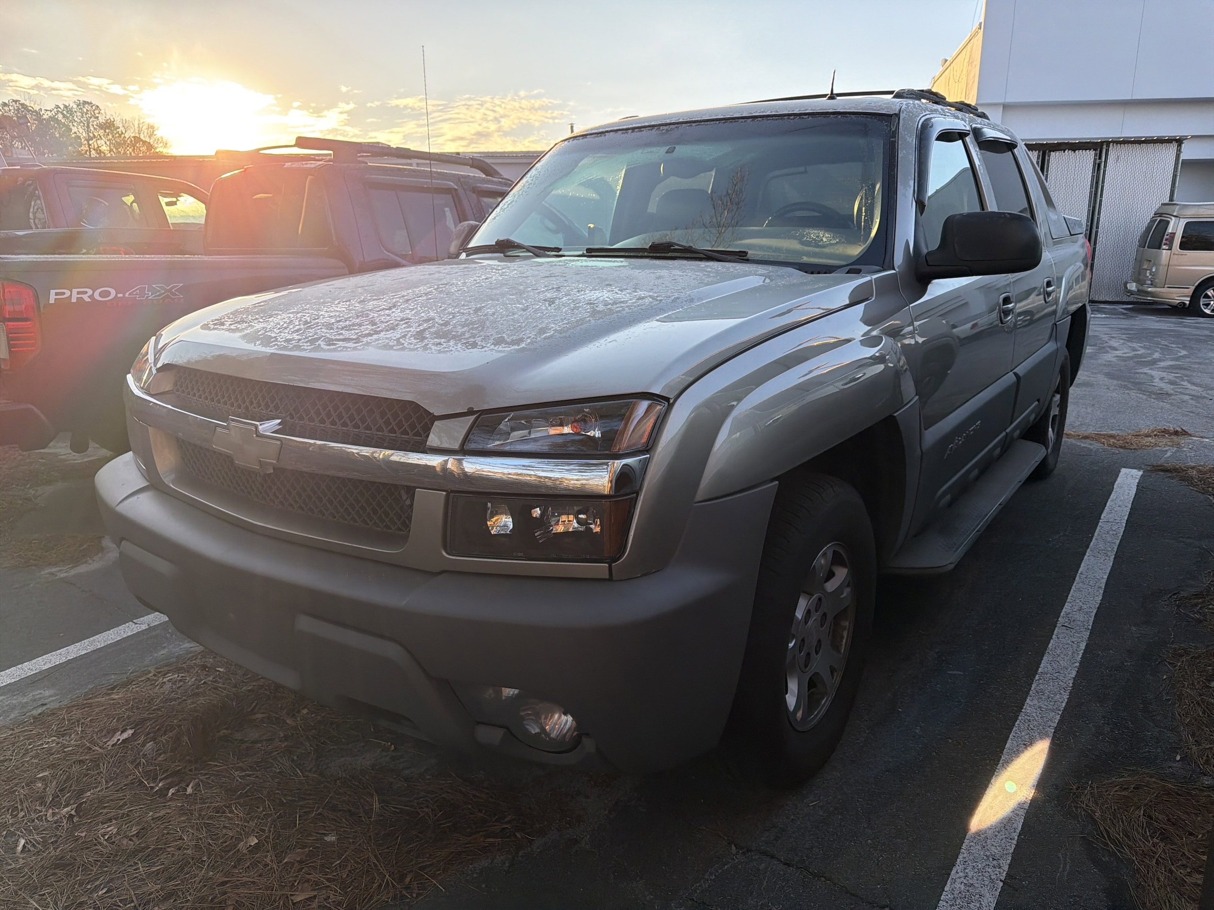 Used 2002 Chevrolet Avalanche Base with VIN 3GNEC13T22G290725 for sale in Buford, GA