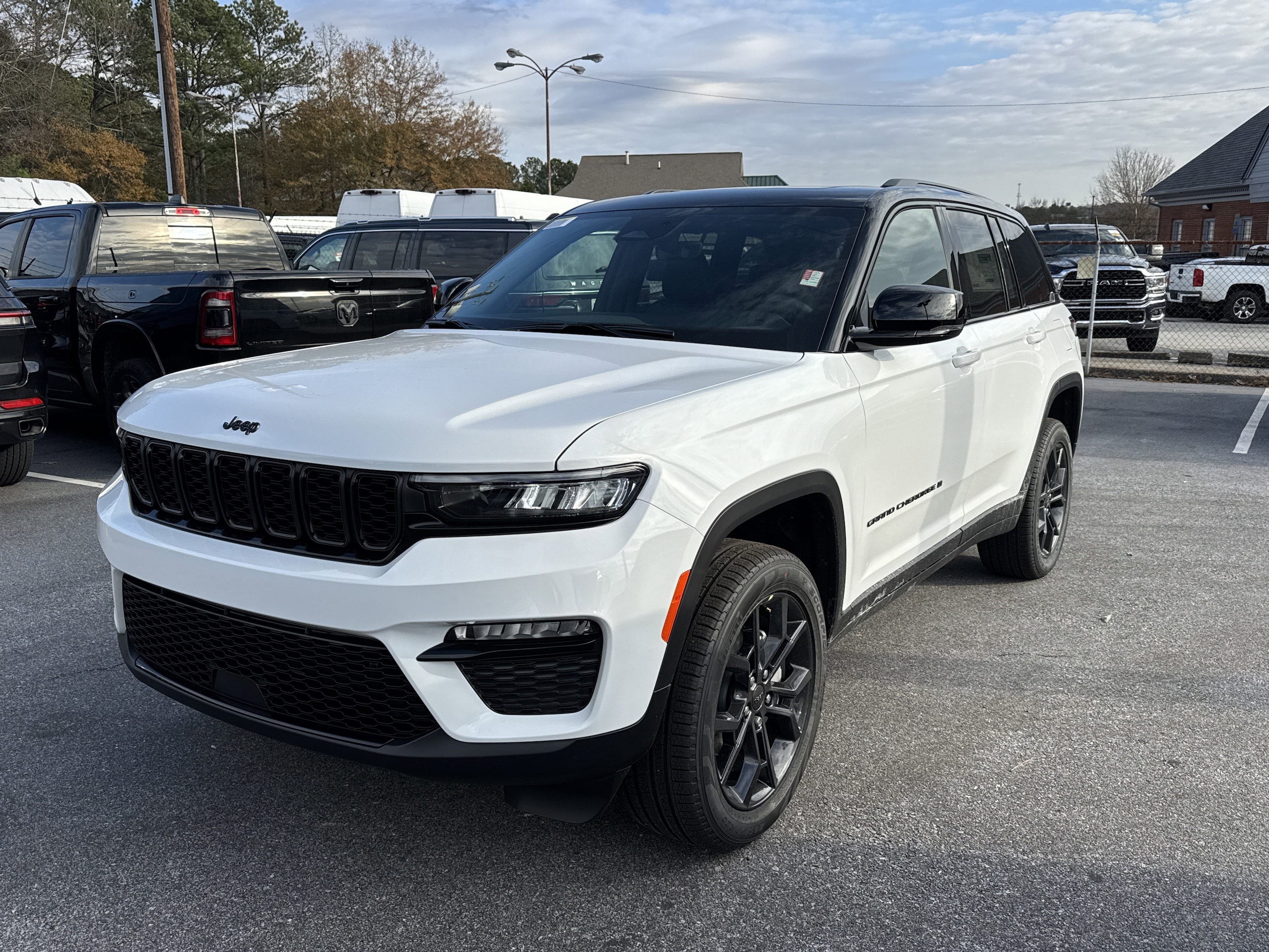 2025 Jeep Grand Cherokee Limited's photo