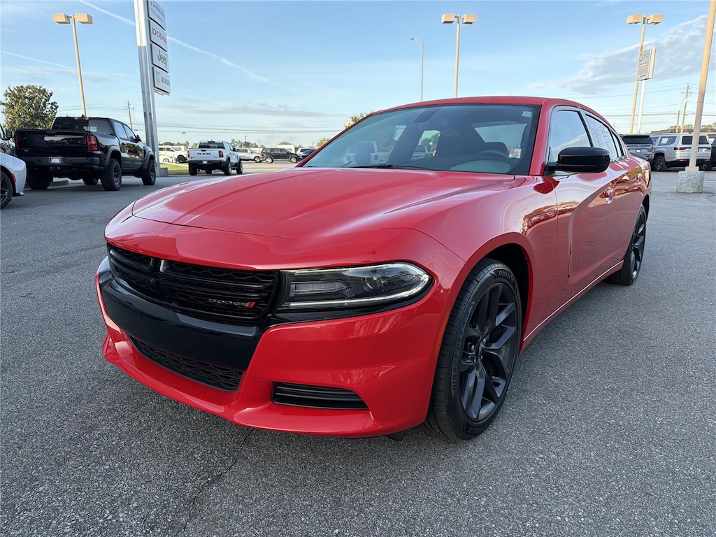 Used 2019 Dodge Charger SXT Sedan