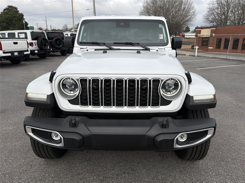 Used 2025 Jeep Wrangler 4xe Sahara SUV