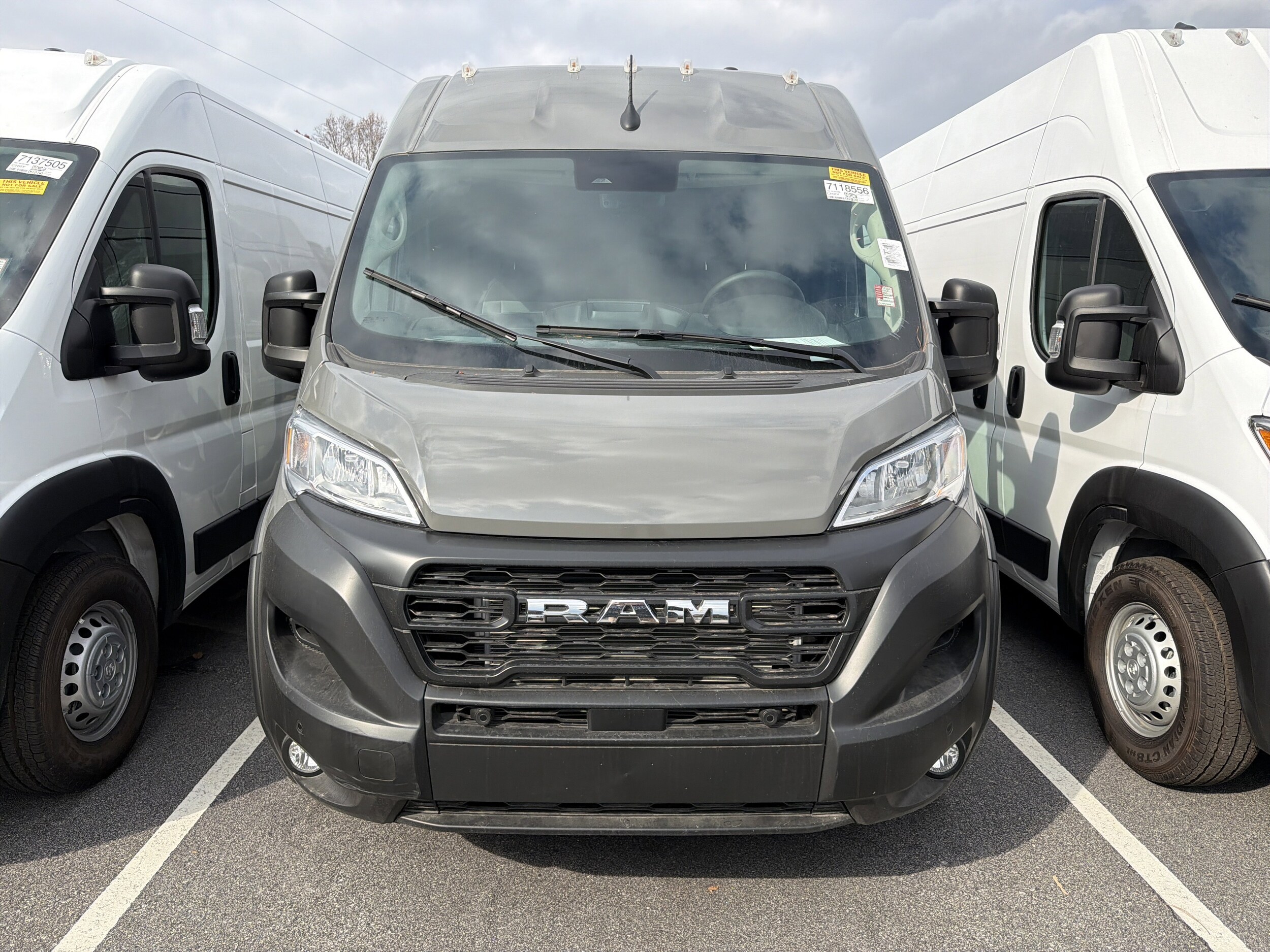 2025 Ram ProMaster 2500 photo 2