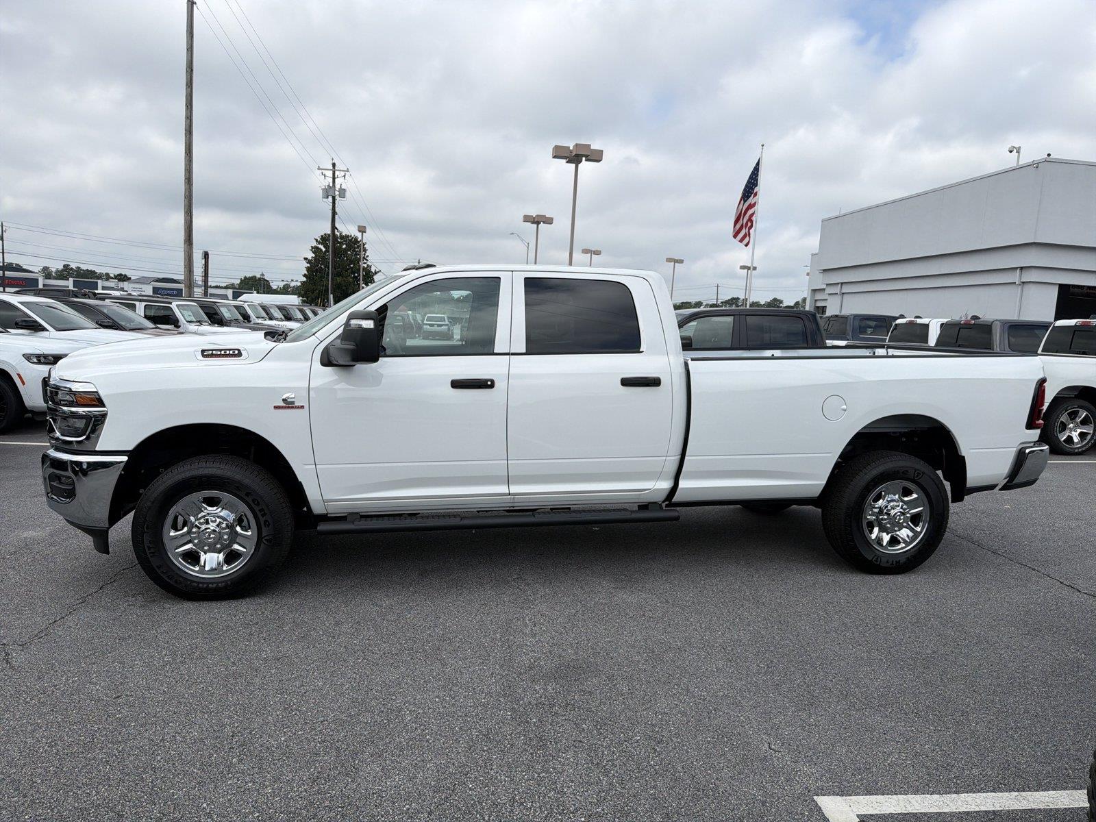 2026 RAM 2500 Tradesman - Photo 9
