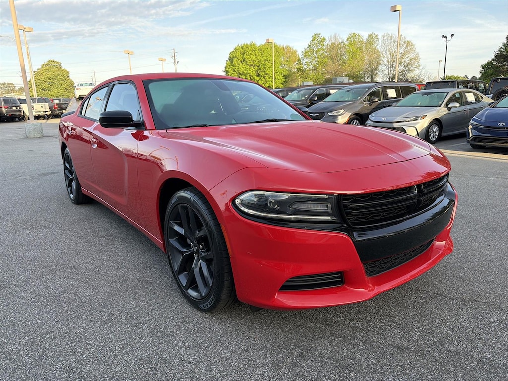 Used 2019 Dodge Charger SXT Sedan