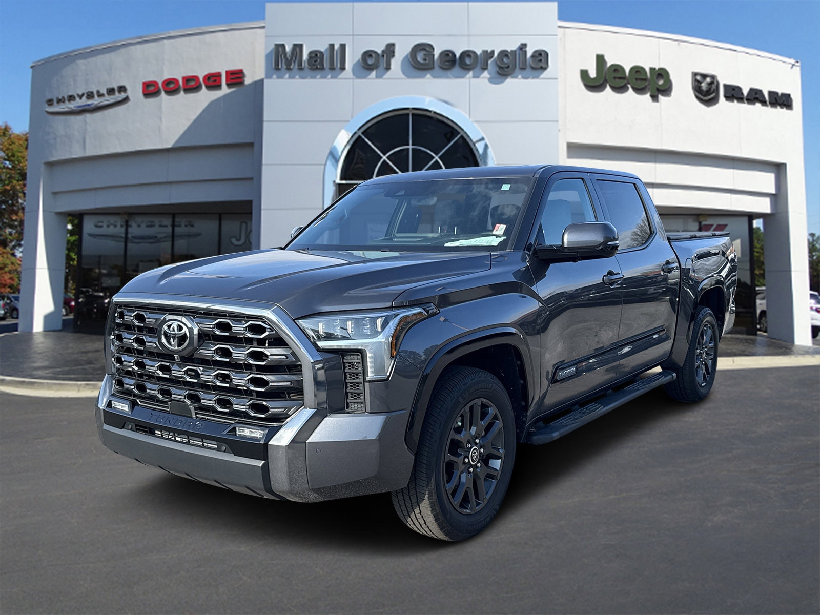 2023 Toyota Tundra Platinum's photo