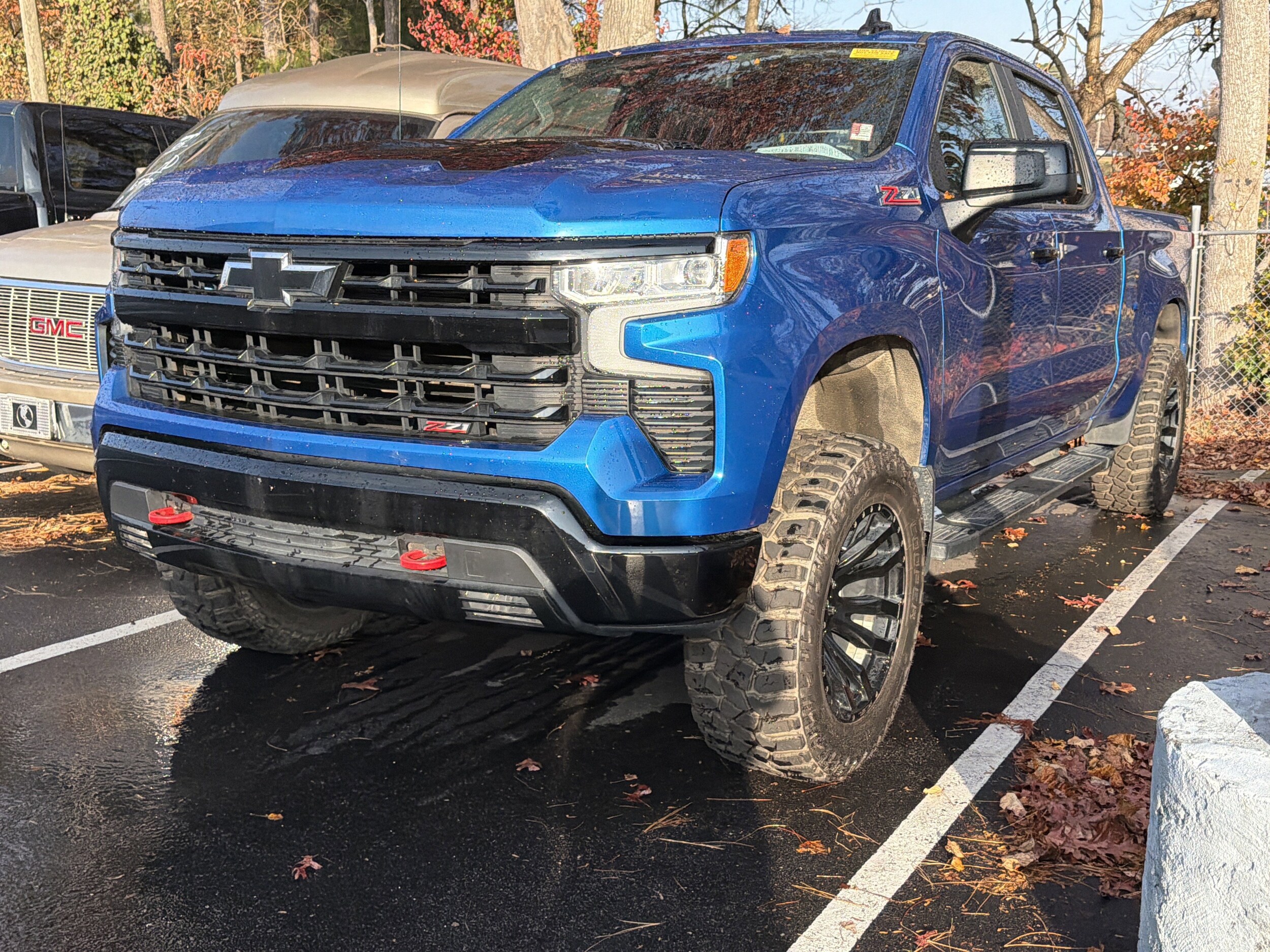2022 Chevrolet Silverado 1500 LT Trail Boss photo 2