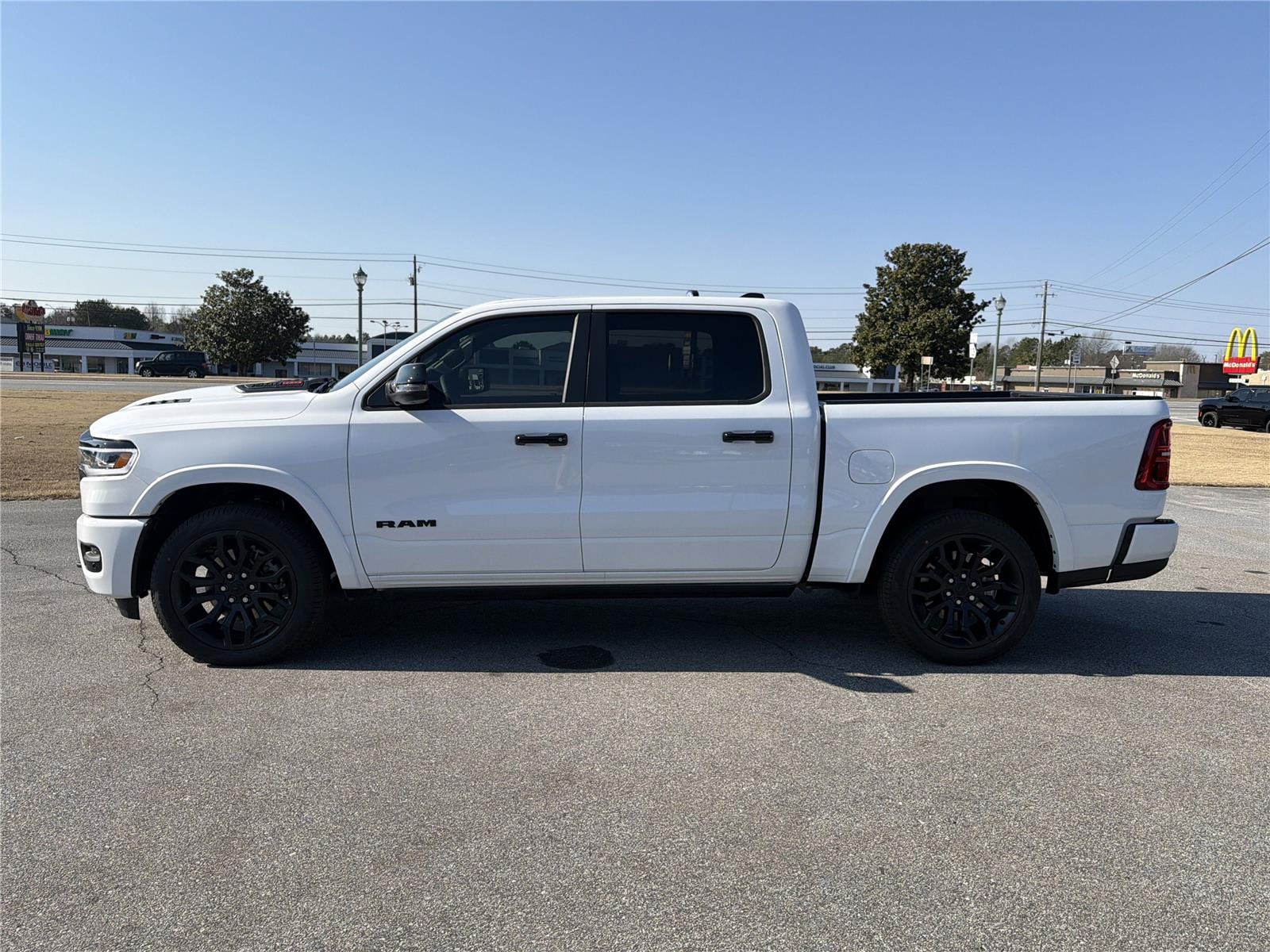 2026 RAM 1500 Limited - Photo 8