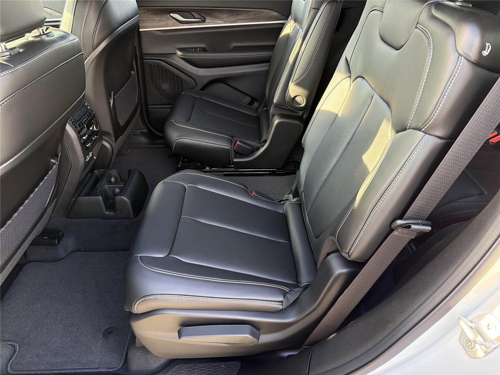 2025 Jeep Grand Cherokee L Limited - Photo 22